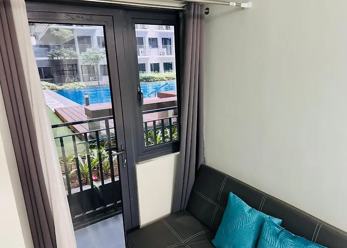 Shore 3 Residences Poolside 245 By Prime Moa Manila